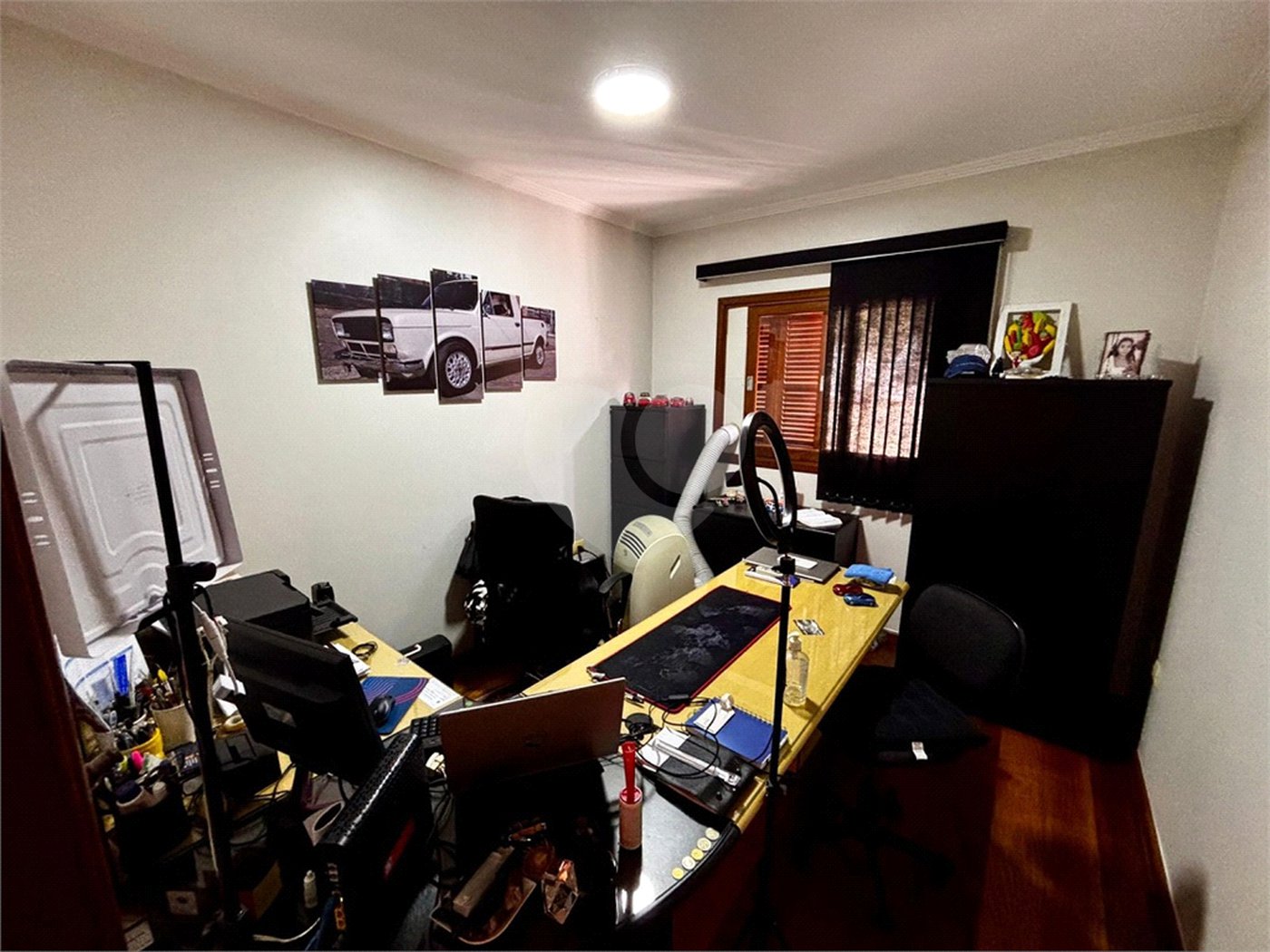 Sobrado à venda com 4 quartos, sendo 1 suíte, em Tremembé, São Paulo, SP