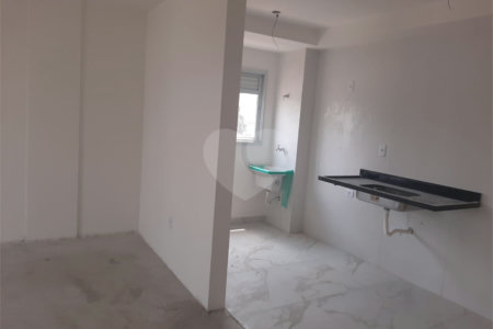 Apartamento à venda com 2 quartos, sendo 1 suíte,  em Parada Inglesa, São Paulo, SP