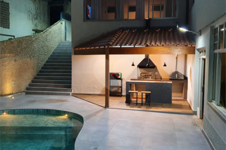 Casa à venda com 4 quartos, sendo 3 suítes, em Jardim Prudência, São Paulo, SP