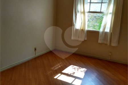 Casa à venda com 3 quartos, sendo 1 suíte, em Vila Madalena, São Paulo, SP