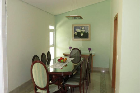 Casa à venda com 4 suítes no condomínio Residencial Santa Clara, Indaiatuba - SP