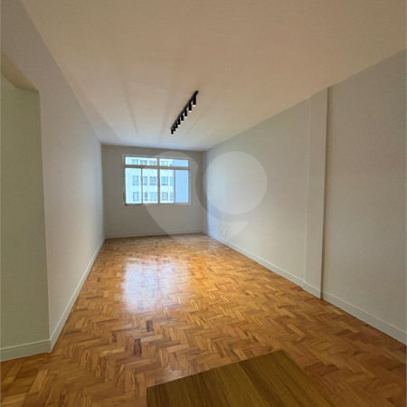 Apartamento à venda com 3 quartos, sendo 1 suíte, em Pinheiros, São Paulo, SP