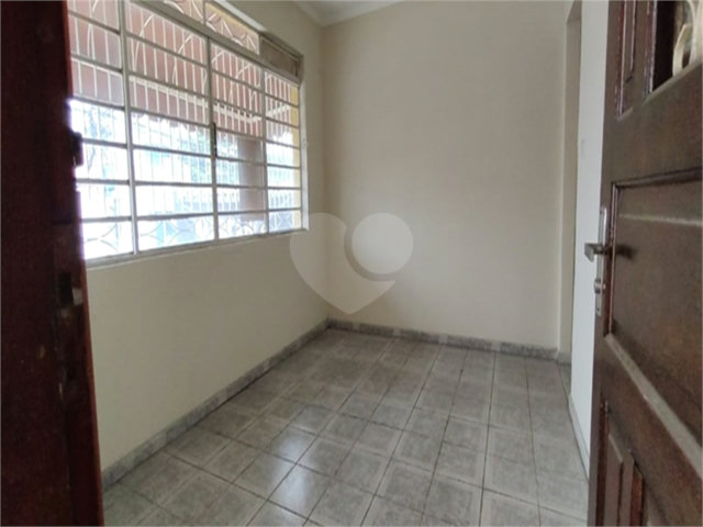 Casa Térrea à venda com 3 quartos em Vila Medeiros, São Paulo, SP