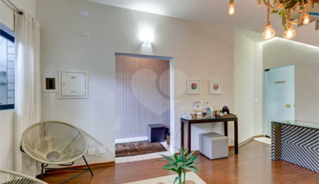 Sobrado à venda com 3 quartos, sendo 1 suíte,  em Chácara Santo Antônio, São Paulo, SP