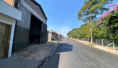 Casa à venda com 2 quartos em Parque Santa Felícia Jardim, São Carlos, SP