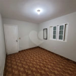 Sobrado à venda com 4 quartos em Vila Jurema, Ferraz de Vasconcelos, SP
