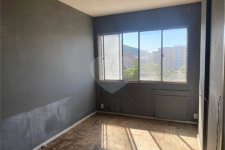 Apartamento à venda com 2 quartos em Grajaú, Rio de Janeiro, RJ