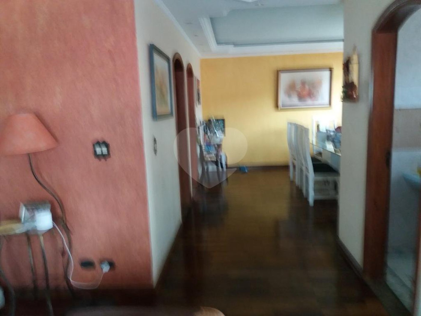Sobrado à venda com 4 quartos, sendo 2 suítes, em Tremembé, São Paulo, SP