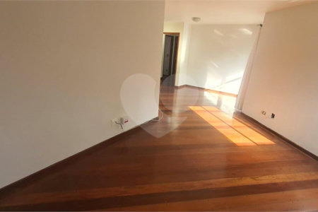 Apartamento à venda com 3 quartos, sendo 1 suíte, em Vila Paulicéia, São Paulo, SP