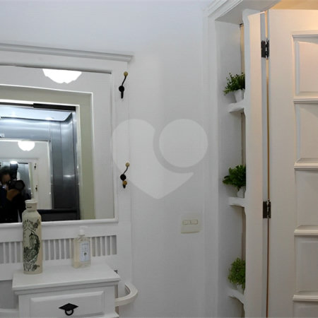 Apartamento à venda com 4 quartos, sendo 3 suítes,  em Real Parque, São Paulo, SP