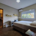 Casa à venda com 6 suítes no condomínio Portal Ouro Verde, Atibaia - SP