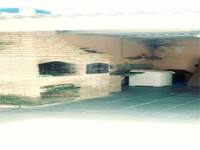Sobrado à venda com 4 quartos, sendo 2 suítes,  em Jardim Munhoz, Guarulhos, SP