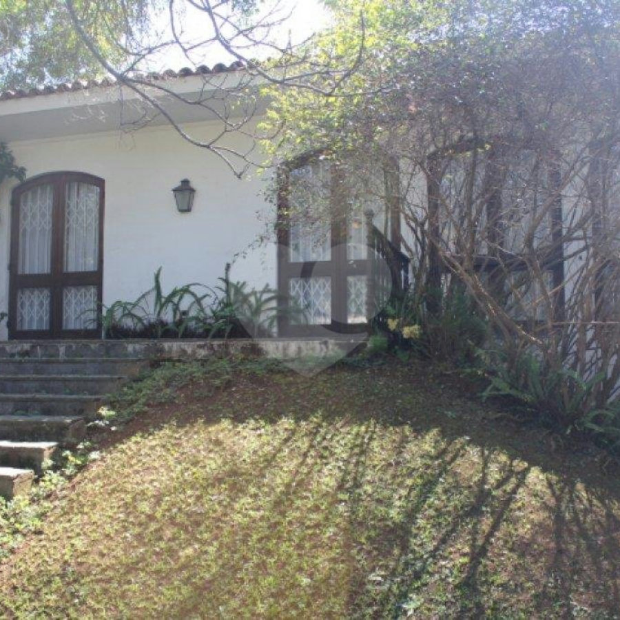 Casa Térrea à venda ou para alugar com 6 suítes em Vila Tramontano, São Paulo, SP