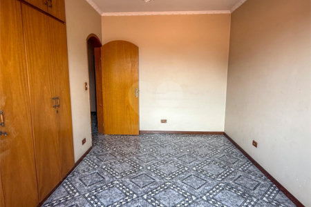 Sobrado à venda com 3 quartos, sendo 1 suíte, em Cidade Líder, São Paulo, SP