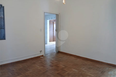 Casa Térrea à venda com 3 quartos em Pacaembu, São Paulo, SP