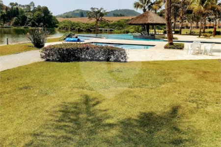 Casa à venda ou para alugar com 5 quartos, sendo 4 suítes,  no condomínio Equilibrium, Atibaia - SP