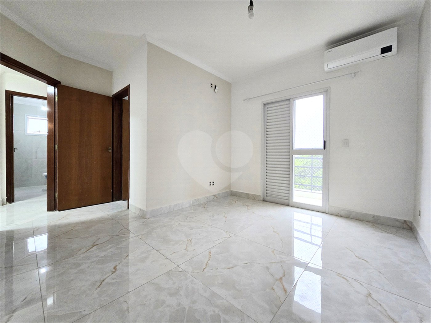 Apartamento à venda com 3 quartos, sendo 1 suíte,  em Jardim Judith, Sorocaba, SP