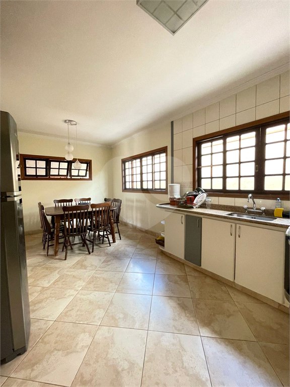Casa à venda com 3 quartos, sendo 2 suítes,  em Jardim do Lago, Bragança Paulista, SP