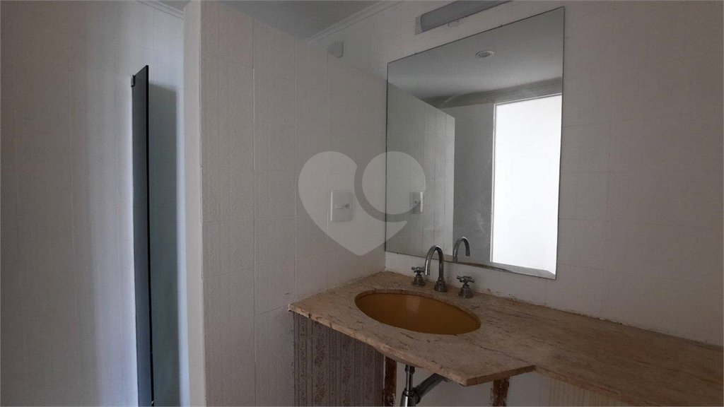 Apartamento à venda com 3 quartos, sendo 1 suíte, em Santa Cecília, São Paulo, SP