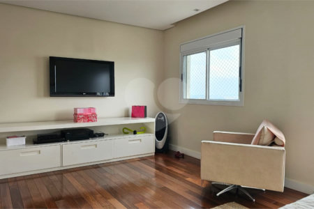 Cobertura à venda com 3 suítes em Vila Andrade, São Paulo, SP