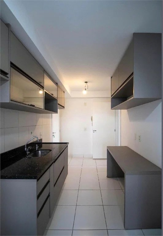 Apartamento à venda ou para alugar com 3 quartos, sendo 1 suíte,  em Jardim Vazani, São Paulo, SP