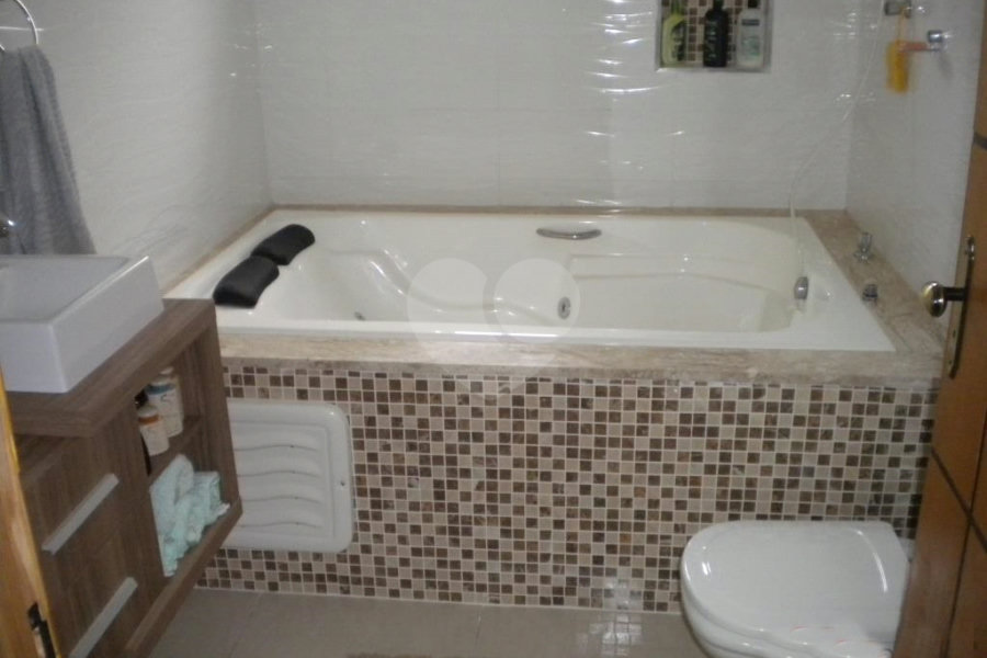 Casa Térrea à venda com 3 quartos, sendo 1 suíte, em Horto Florestal, São Paulo, SP
