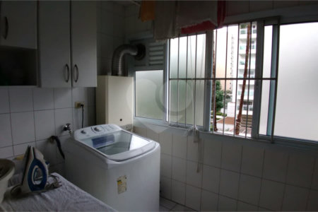 Apartamento à venda com 3 quartos, sendo 1 suíte,  em Cerqueira César, São Paulo, SP