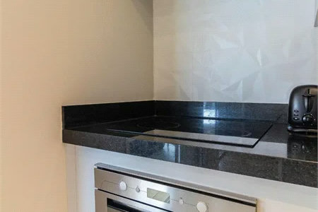 Apartamento à venda ou para alugar com 2 quartos, sendo 1 suíte,  em Vila Gertrudes, São Paulo, SP