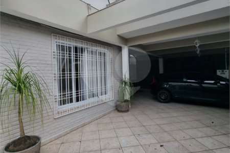 Sobrado à venda com 4 quartos, sendo 1 suíte, em Brooklin, São Paulo, SP