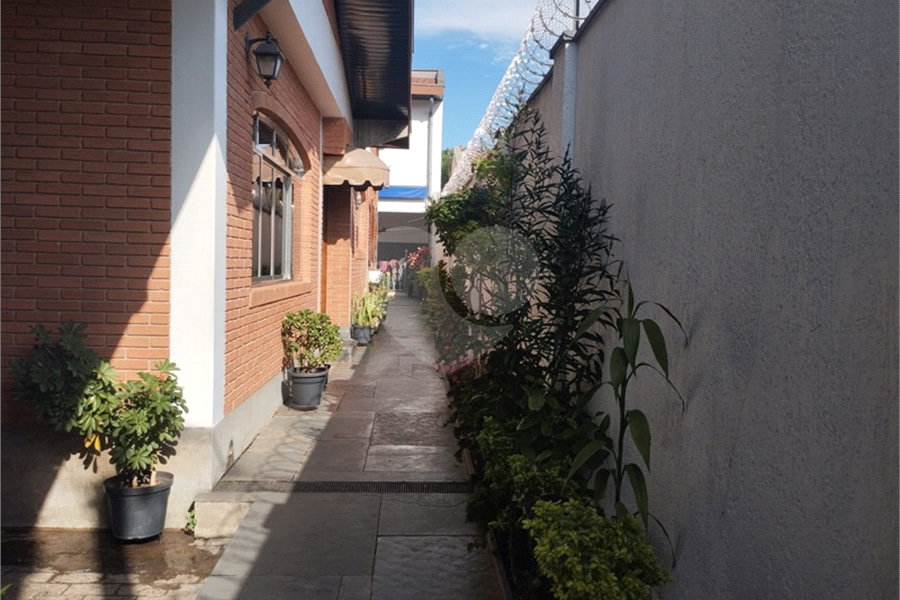 Sobrado à venda com 4 quartos, sendo 1 suíte, em Tremembé, São Paulo, SP