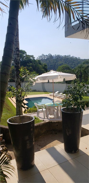 Casa à venda com 4 suítes em Pirucaia, Mairiporã, SP