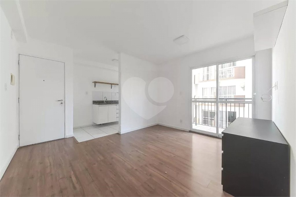 Apartamento com 41m² à venda na Saúde, 1 dormitório, 1 banheiro, 1 vaga, sacada, lazer