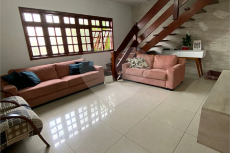 Sobrado à venda com 5 quartos em Jardim São Pedro, Mogi das Cruzes, SP