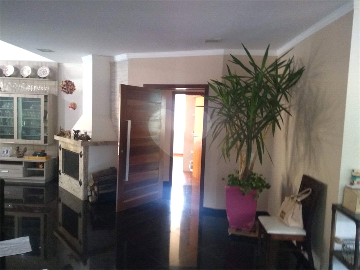 Casa à venda com 4 quartos, sendo 3 suítes, em Jardim Estância Brasil, Atibaia, SP