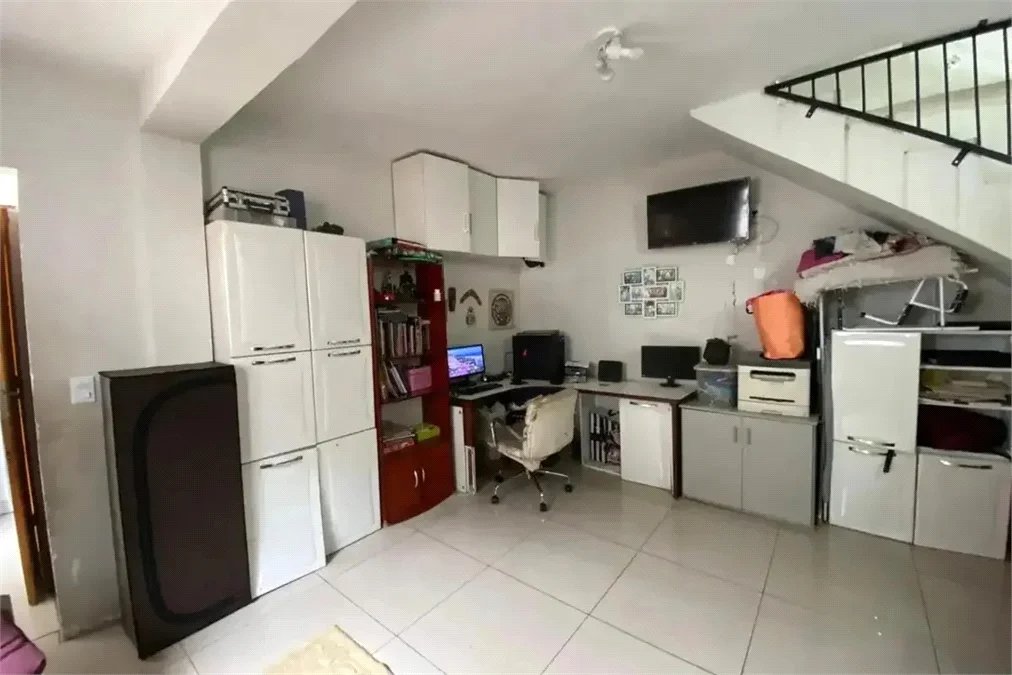 Sobrado à venda com 3 quartos, sendo 2 suítes, em Conjunto Residencial Butantã, São Paulo, SP
