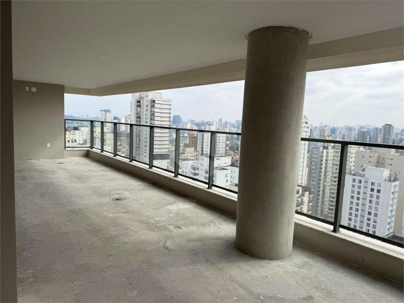 Apartamento à venda com 4 quartos, sendo 3 suítes, em Brooklin Paulista, São Paulo, SP