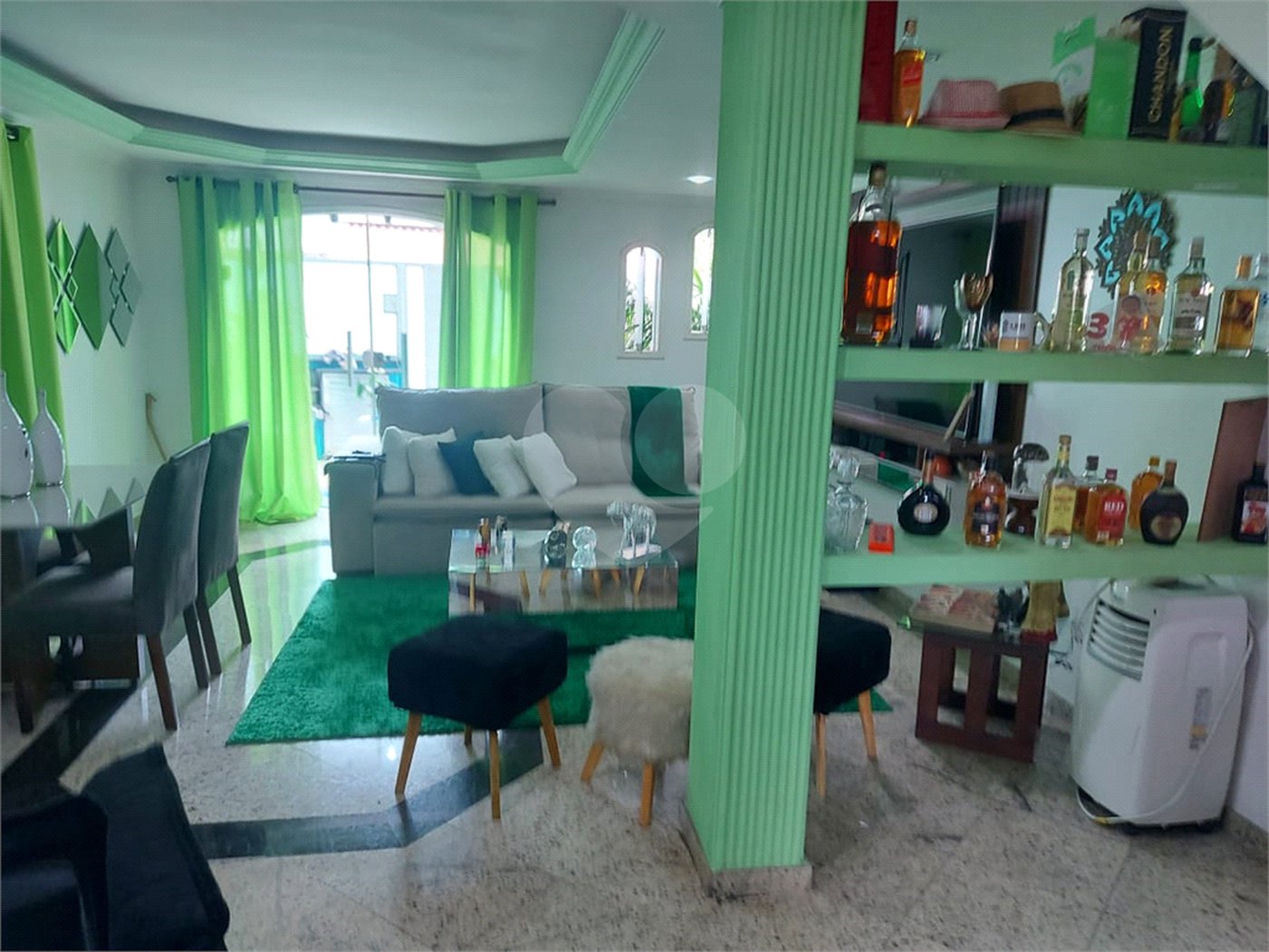 Casa à venda com 4 quartos, sendo 2 suítes, em Campo Grande, Rio de Janeiro, RJ