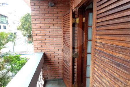 Sobrado à venda com 4 quartos, sendo 1 suíte, em Vila Macedópolis, São Paulo, SP