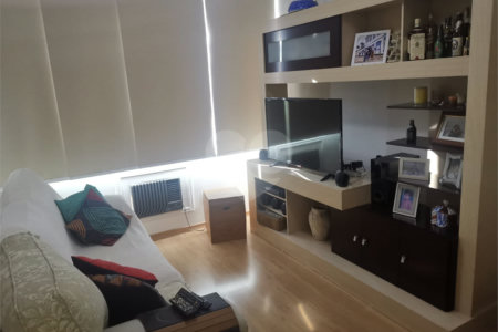 Apartamento à venda com 3 quartos, sendo 1 suíte, em Maracanã, Rio de Janeiro, RJ