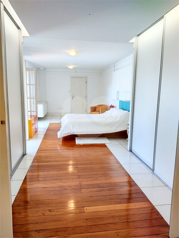 Sobrado à venda com 3 quartos, sendo 1 suíte, em Jardim São Paulo(zona Norte), São Paulo, SP