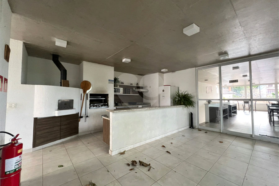 Casa à venda com 4 quartos, sendo 3 suítes,  no condomínio Domus, São Paulo - SP