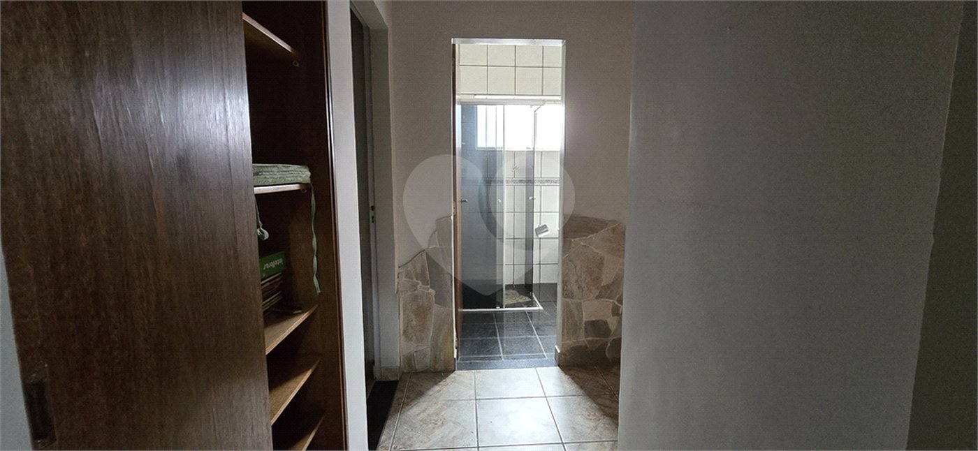 Casa à venda com 3 quartos, sendo 1 suíte, em Lar São Paulo, São Paulo, SP