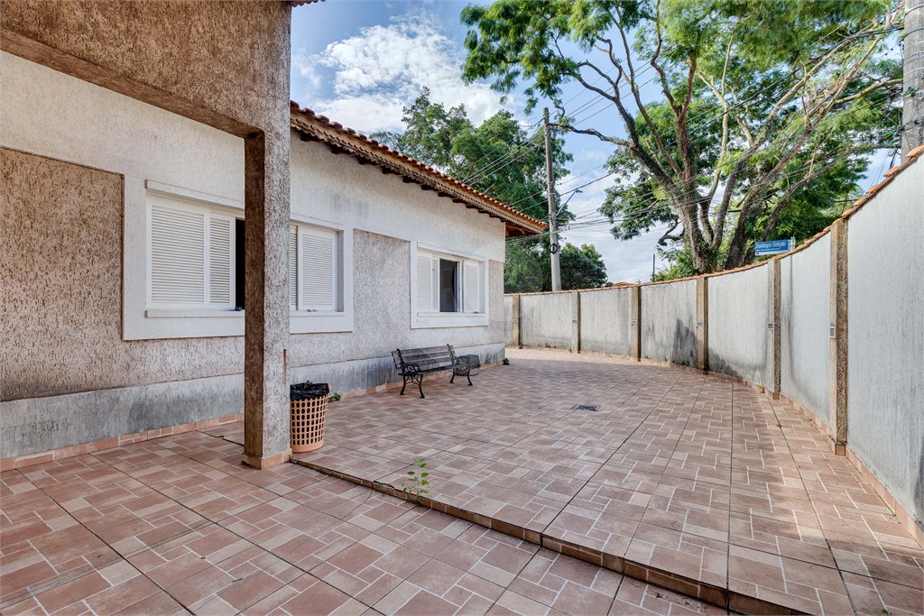 Casa de Vila à venda com 4 quartos, sendo 2 suítes,  no condomínio City Campo Grande, São Paulo - SP