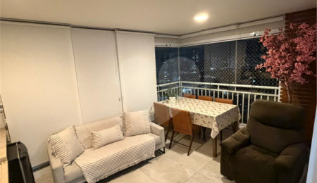Apartamento à venda com 3 quartos, sendo 1 suíte,  em Tatuapé, São Paulo, SP