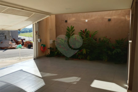 Sobrado à venda com 3 quartos, sendo 1 suíte, em Parque Barnabé, Indaiatuba, SP