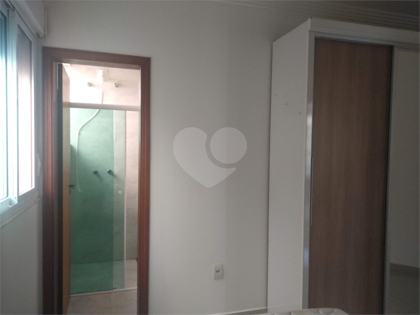 Casa à venda com 4 quartos, sendo 3 suítes, no condomínio Ibiti Royal Park, Sorocaba - SP