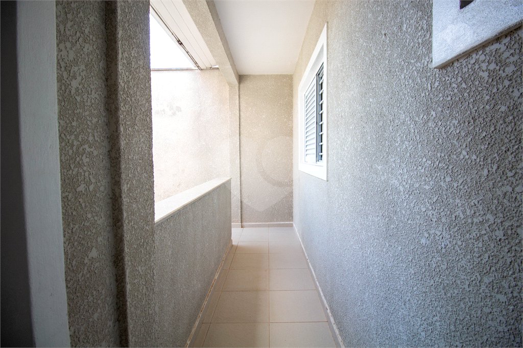 Sobrado à venda com 4 quartos, sendo 3 suítes,  no Centro, São Roque, SP
