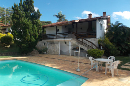 Casa à venda com 2 quartos, sendo 1 suíte, em Campos de Atibaia, Atibaia, SP
