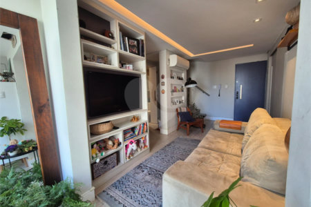 Apartamento à venda com 2 quartos, sendo 1 suíte, em Saúde, São Paulo, SP