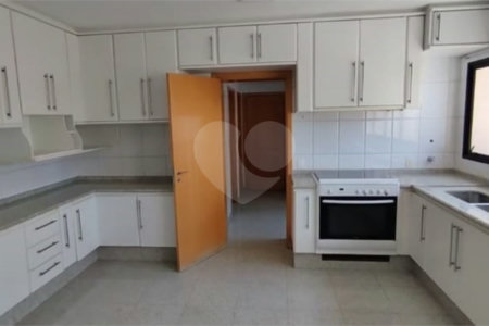 Apartamento à venda com 3 quartos, sendo 1 suíte, em Vila Gomes Cardim, São Paulo, SP